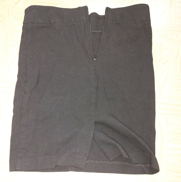 Dynamite black pencil skirt size 11 - Picture 2 of 3